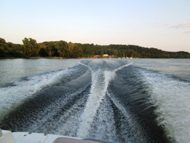 Hartford fireworks river